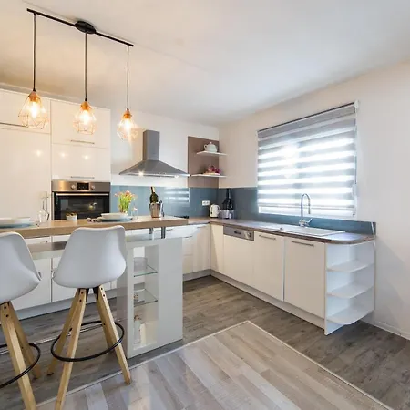 Holiday Peaceful Oasis * Drvenik (Split-Dalmatia)